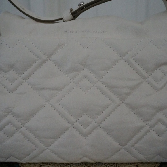 NWT Marc by Marc Jacob Circle in Square Quilted Shoulder Bag in off white - Picture 3 of 11